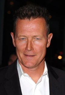 File:Robert Patrick.png