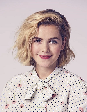 File:Kiernan Shipka.png
