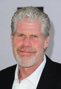 File:Ron Perlman.png