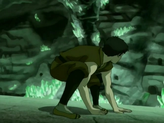 File:Hunched Zuko.png