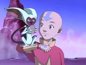 File:Momo eats a moon peach.png