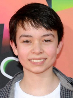 File:Noah Ringer.png