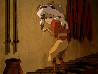 File:Ceremonial raccoon headpiece.png