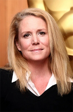 File:Lauren MacMullan.png